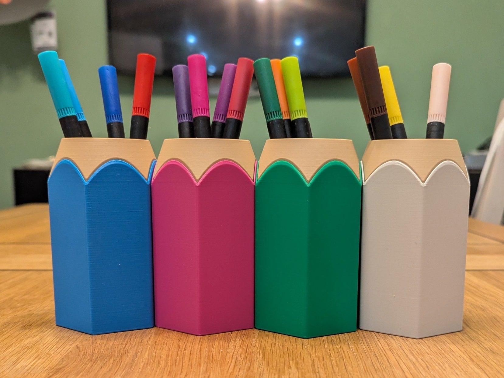 Pencil-Shaped Pencil Pot